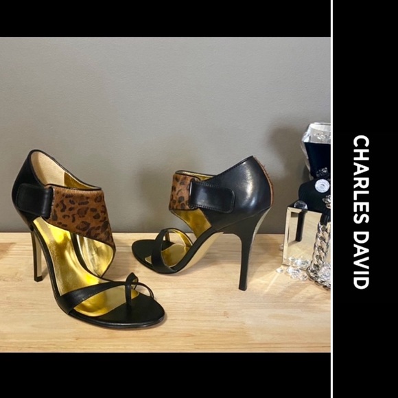 🔻SALE🔻CHARLES DAVID🔹NEW IN BOX • GENUINE LEATHER - Picture 1 of 12